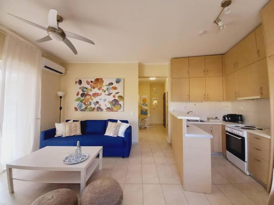 Apartamento (C4) Blue -Spacious 1bdr corner flat/balcony/view Atenas Exterior foto