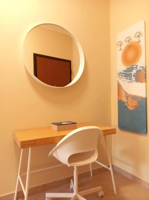 Apartamento (C4) Blue -Spacious 1bdr corner flat/balcony/view Atenas Exterior foto