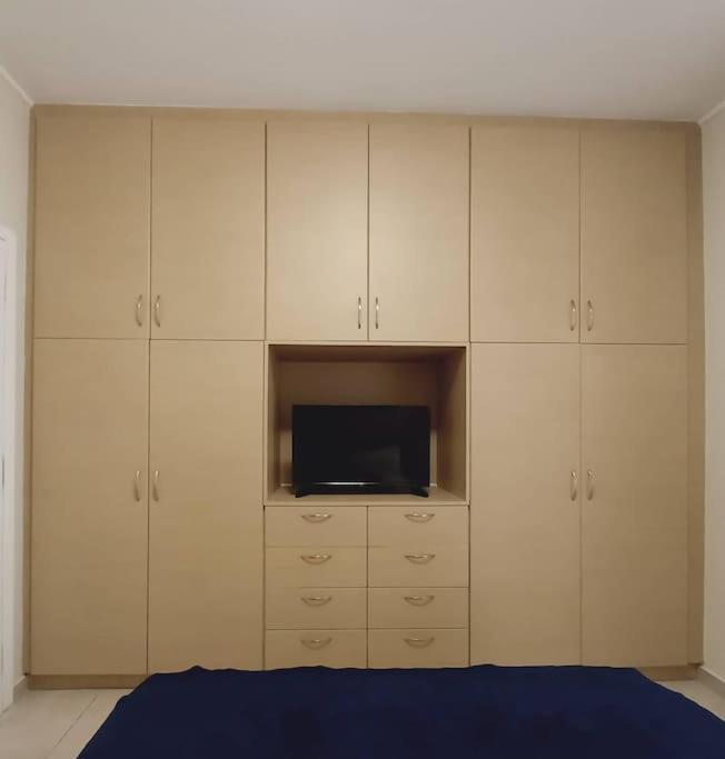 Apartamento (C4) Blue -Spacious 1bdr corner flat/balcony/view Atenas Exterior foto